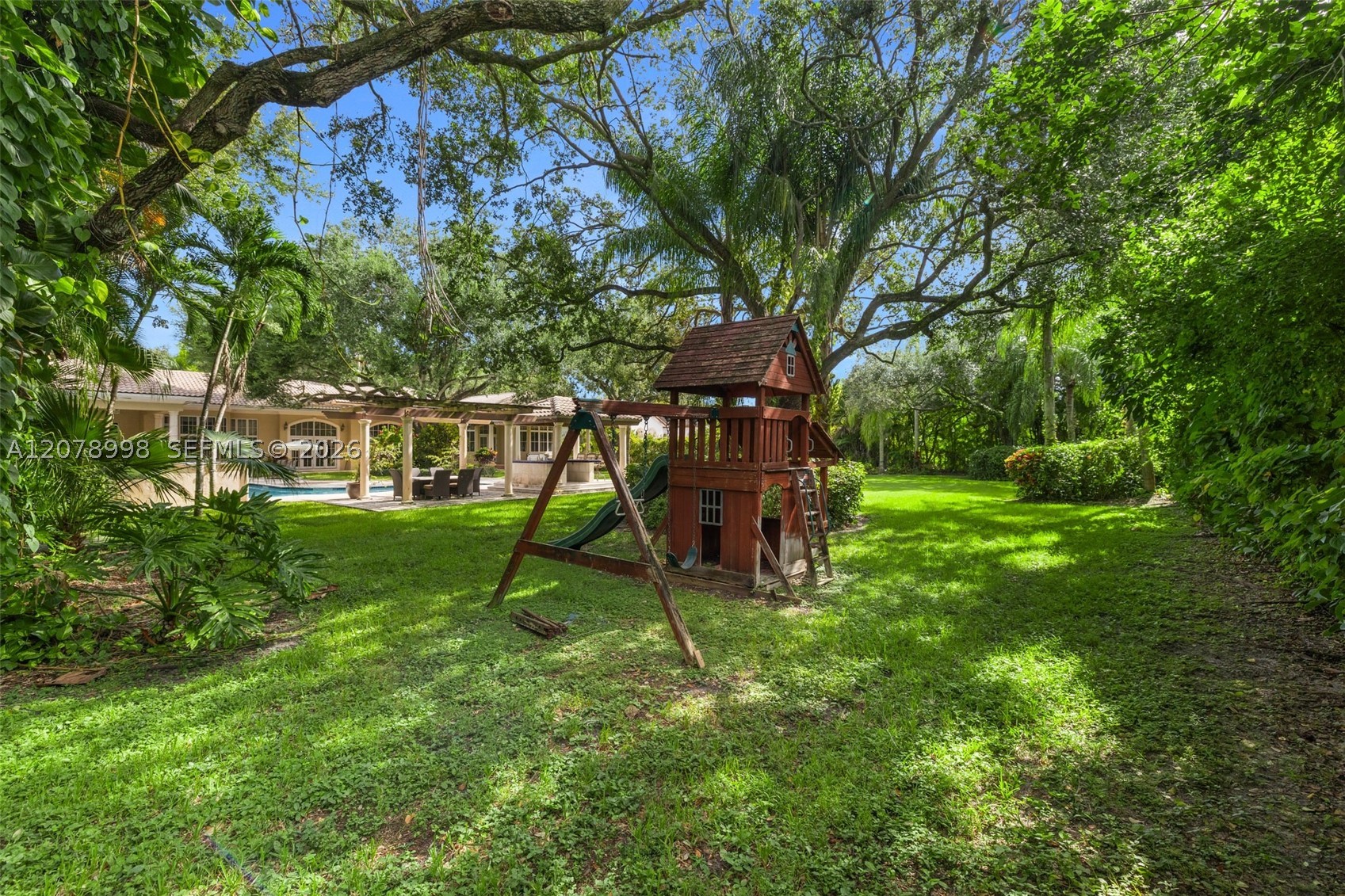 8430 SW 98th St Miami, FL 33156