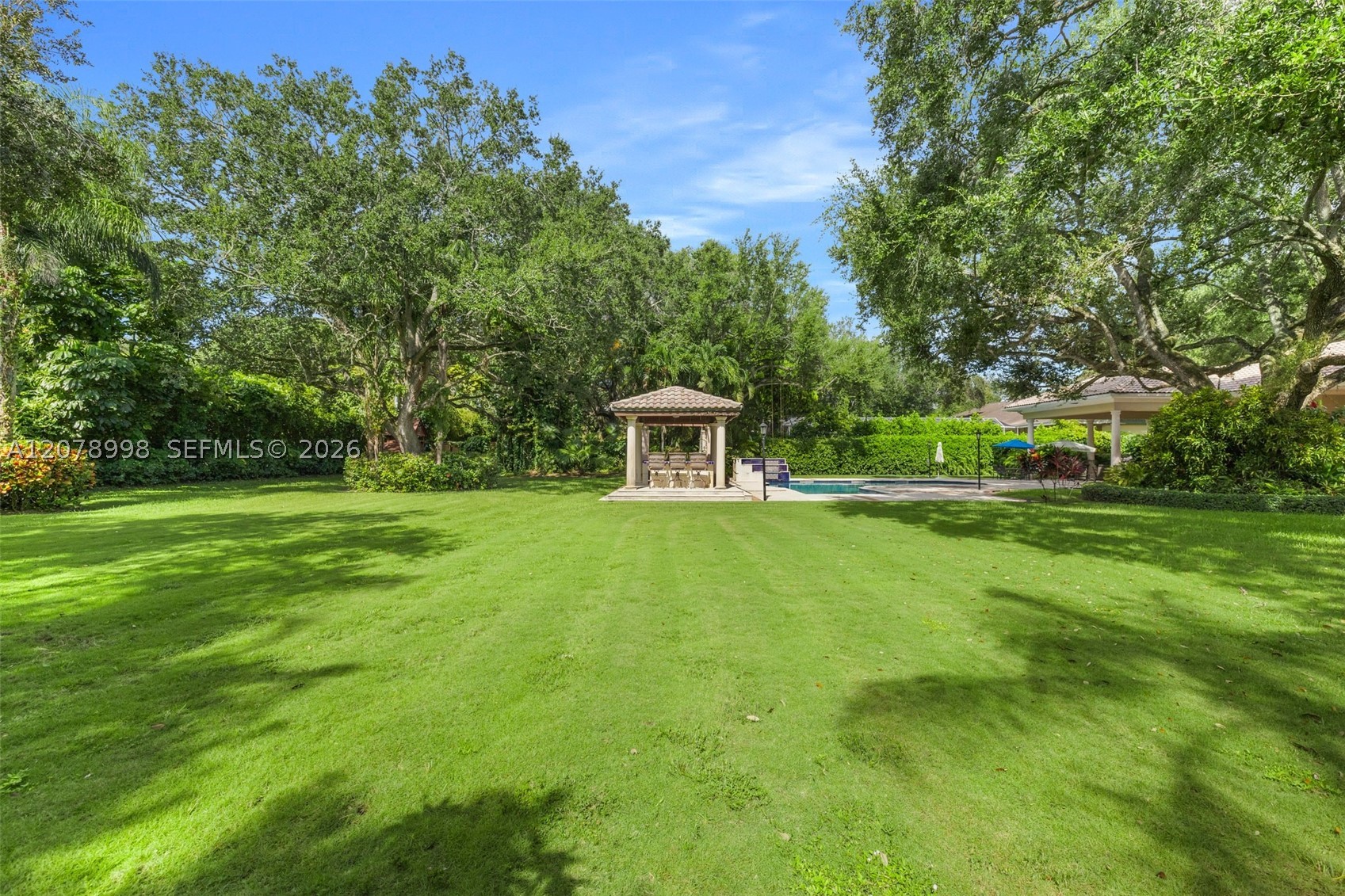 8430 SW 98th St Miami, FL 33156