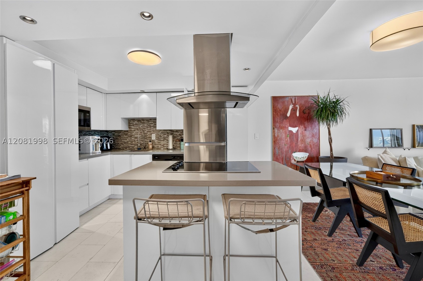 image Brickell Place I17