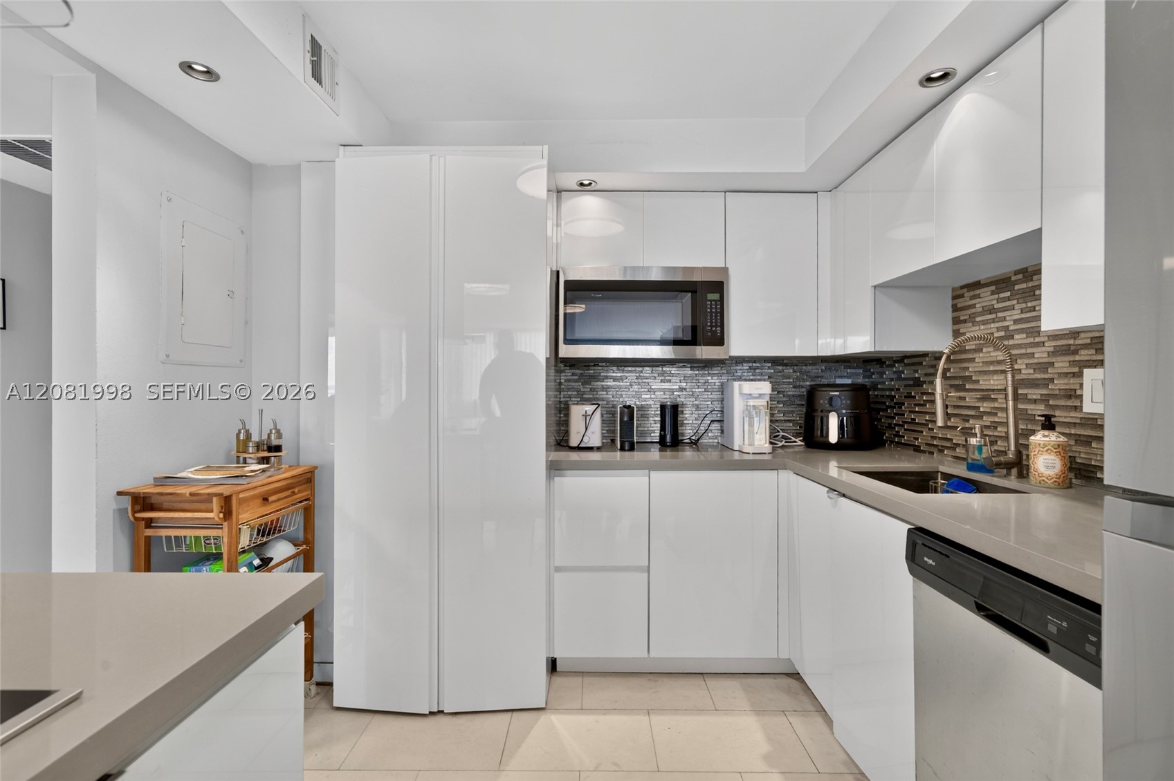 image Brickell Place I20