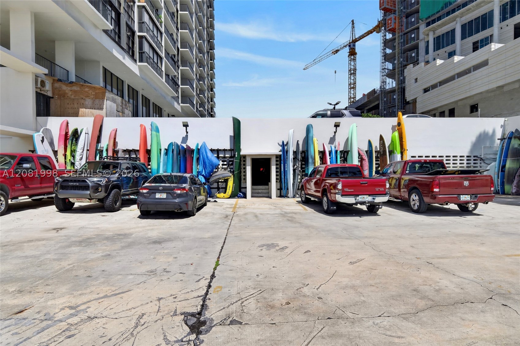 image Brickell Place I36
