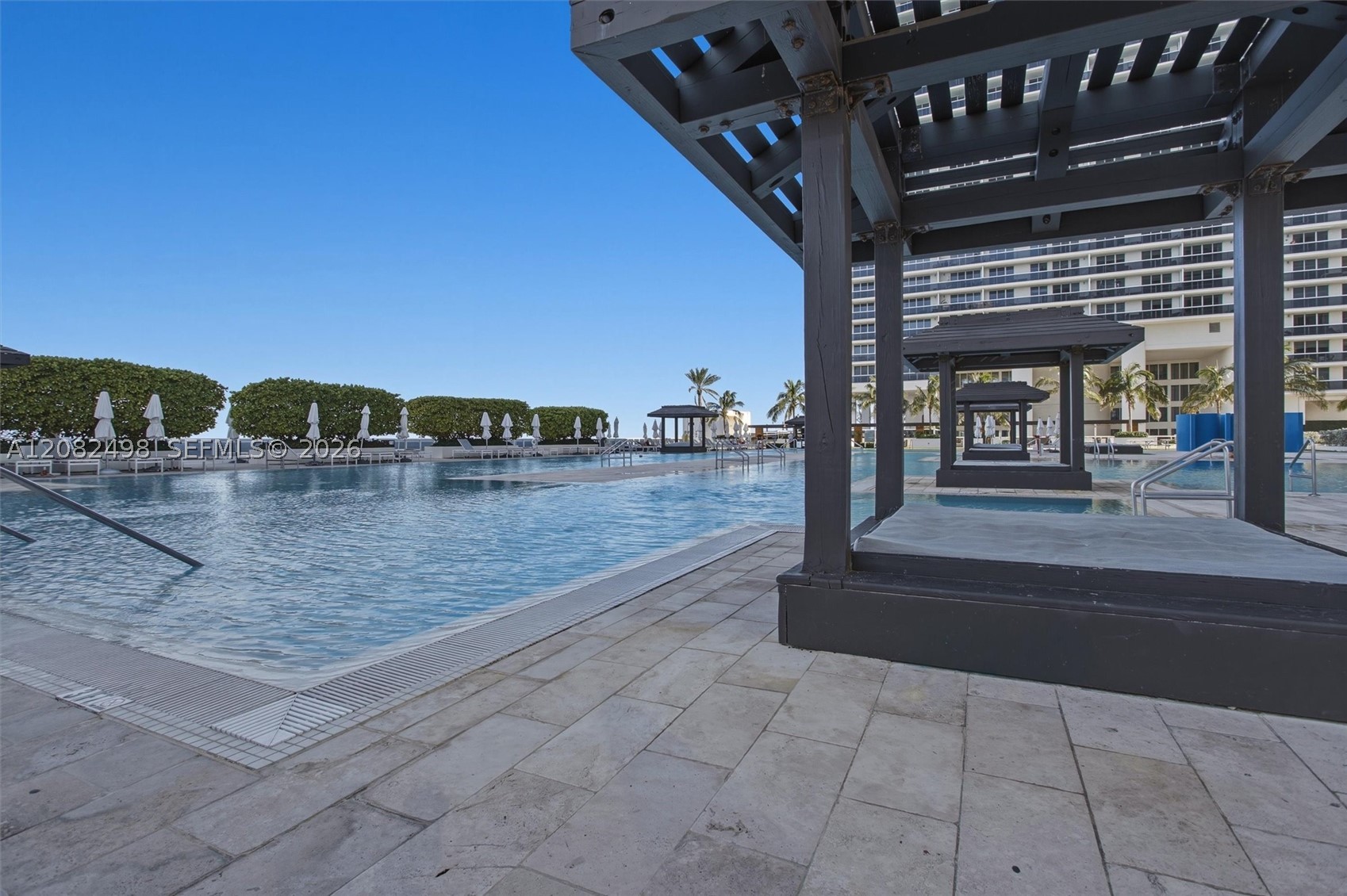 image Beach Club 127