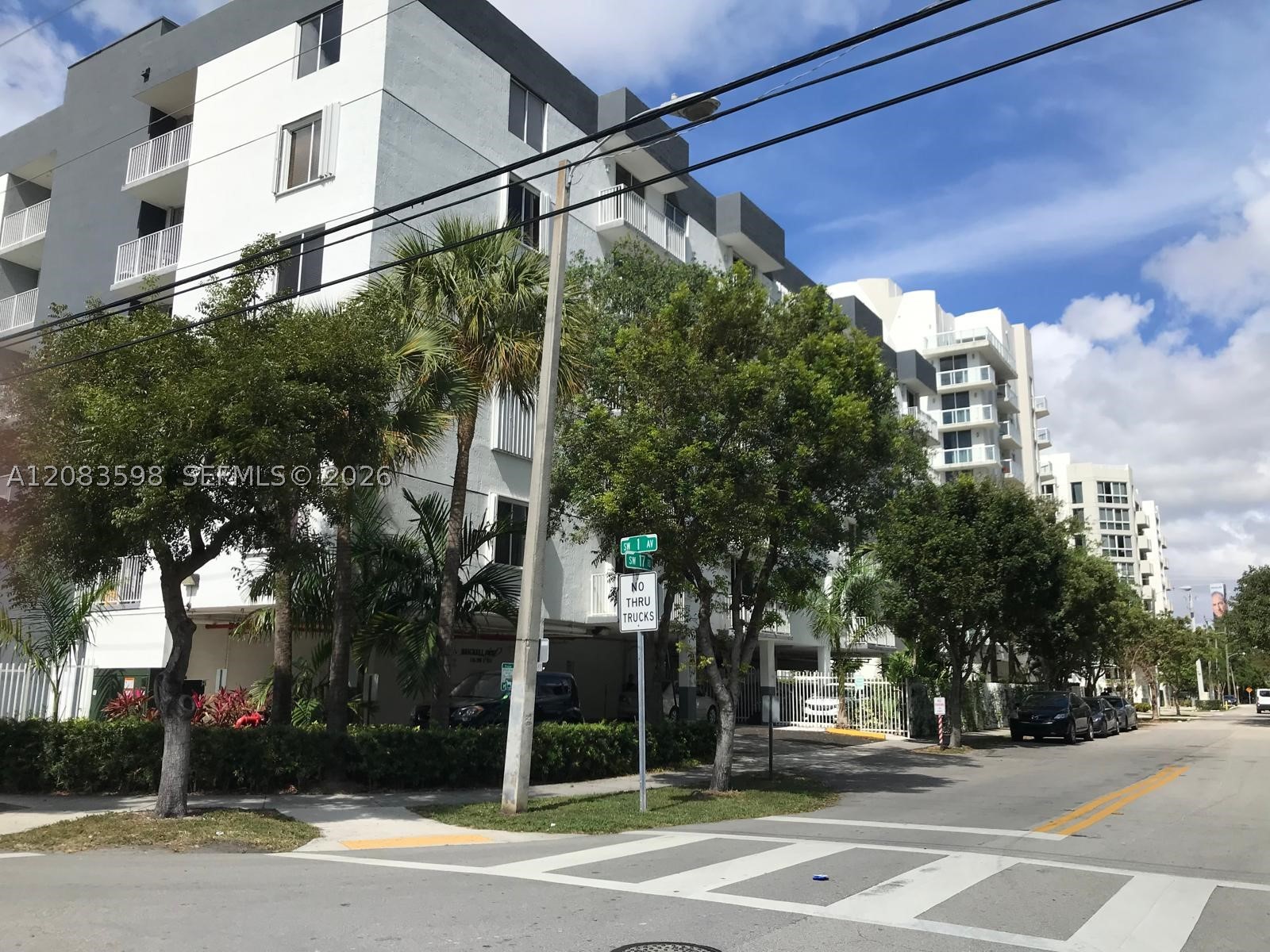 126 SW 17th Rd #302