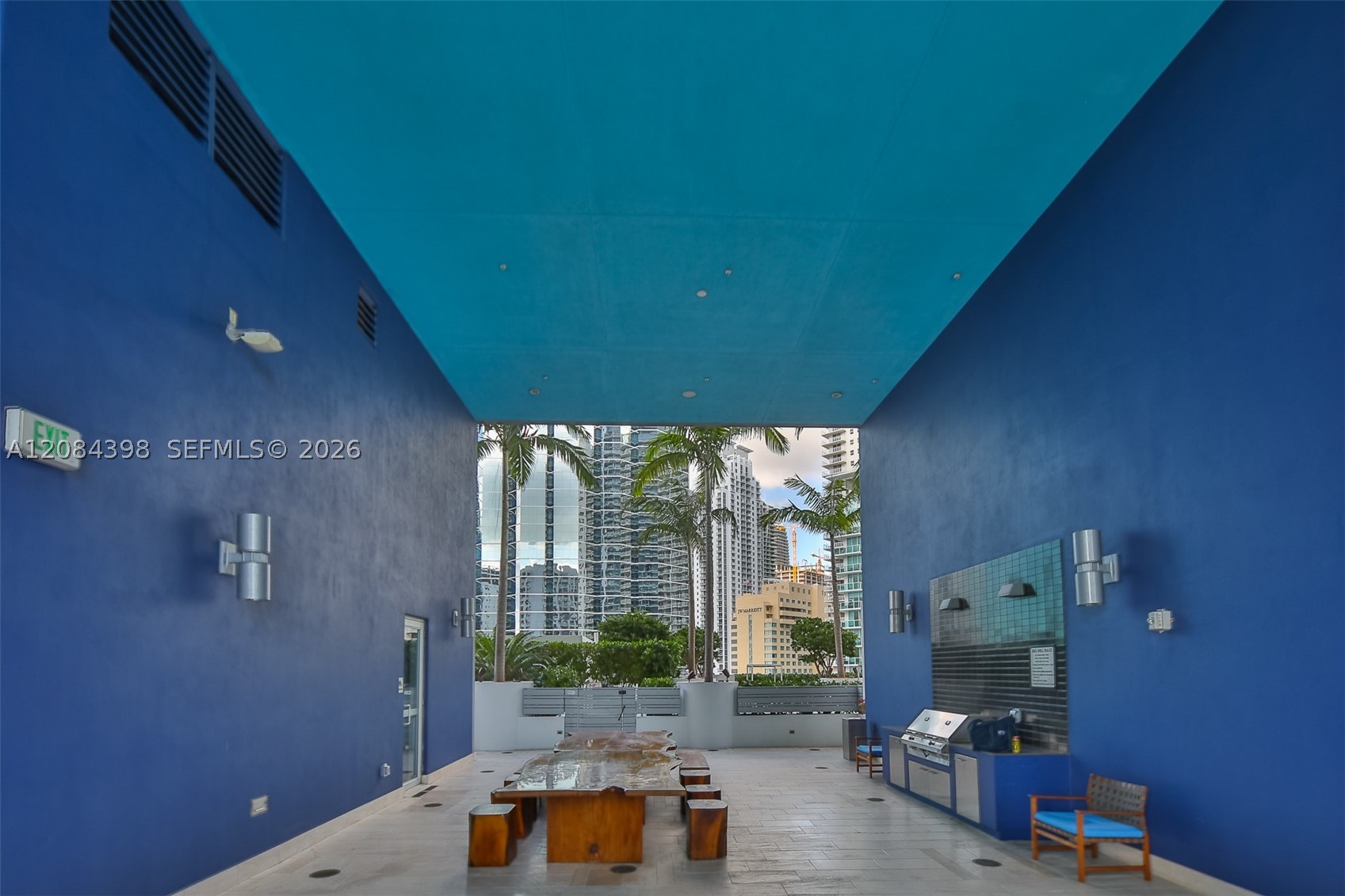 image Brickell House36