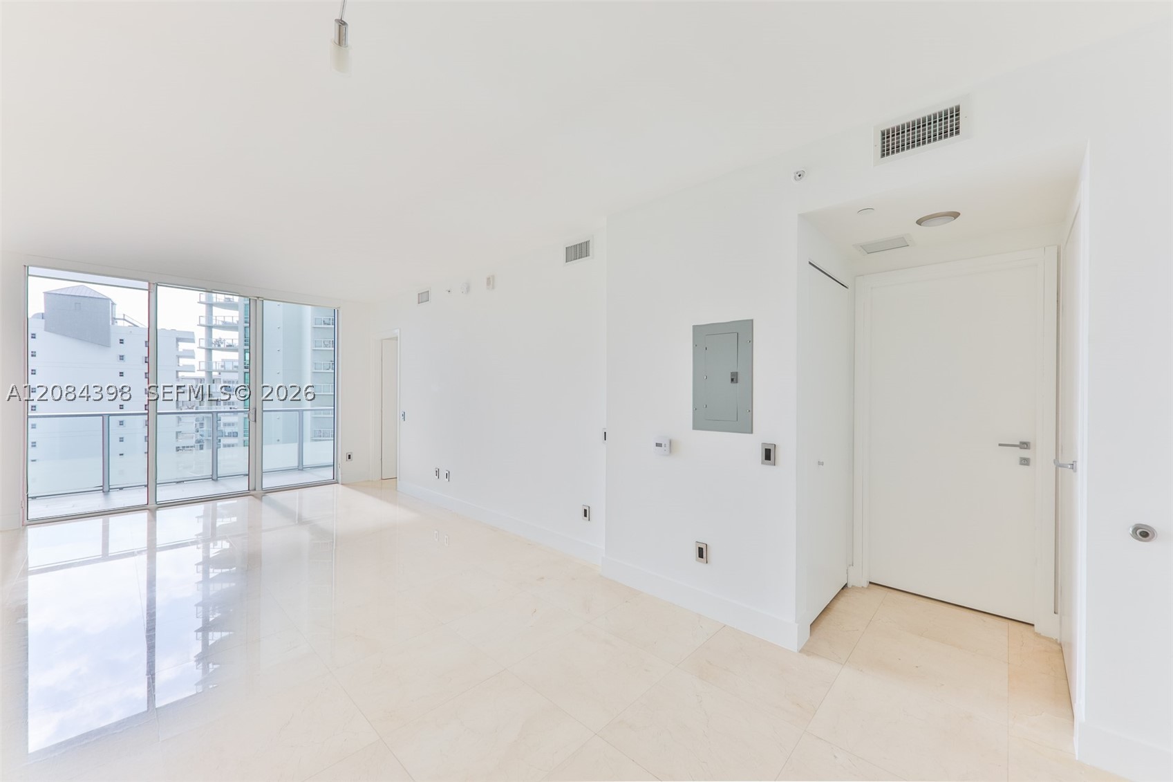 image Brickell House4