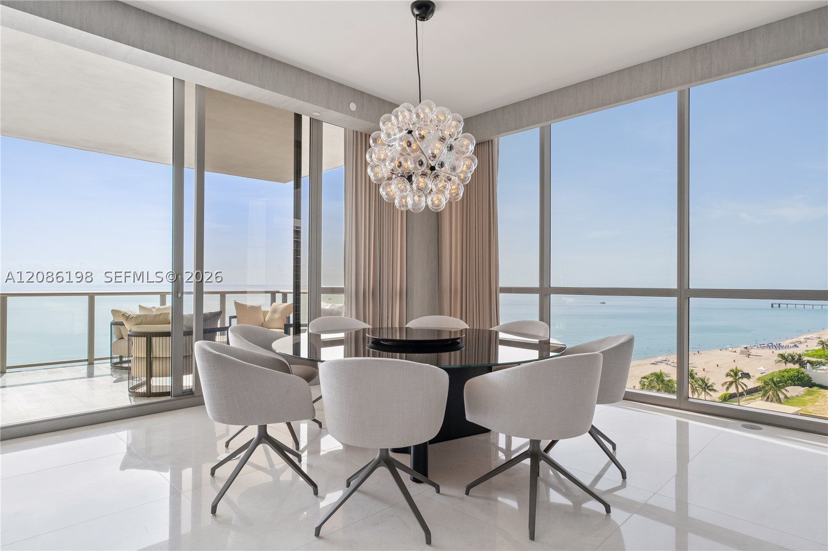 image The Mansions at Acqualina14