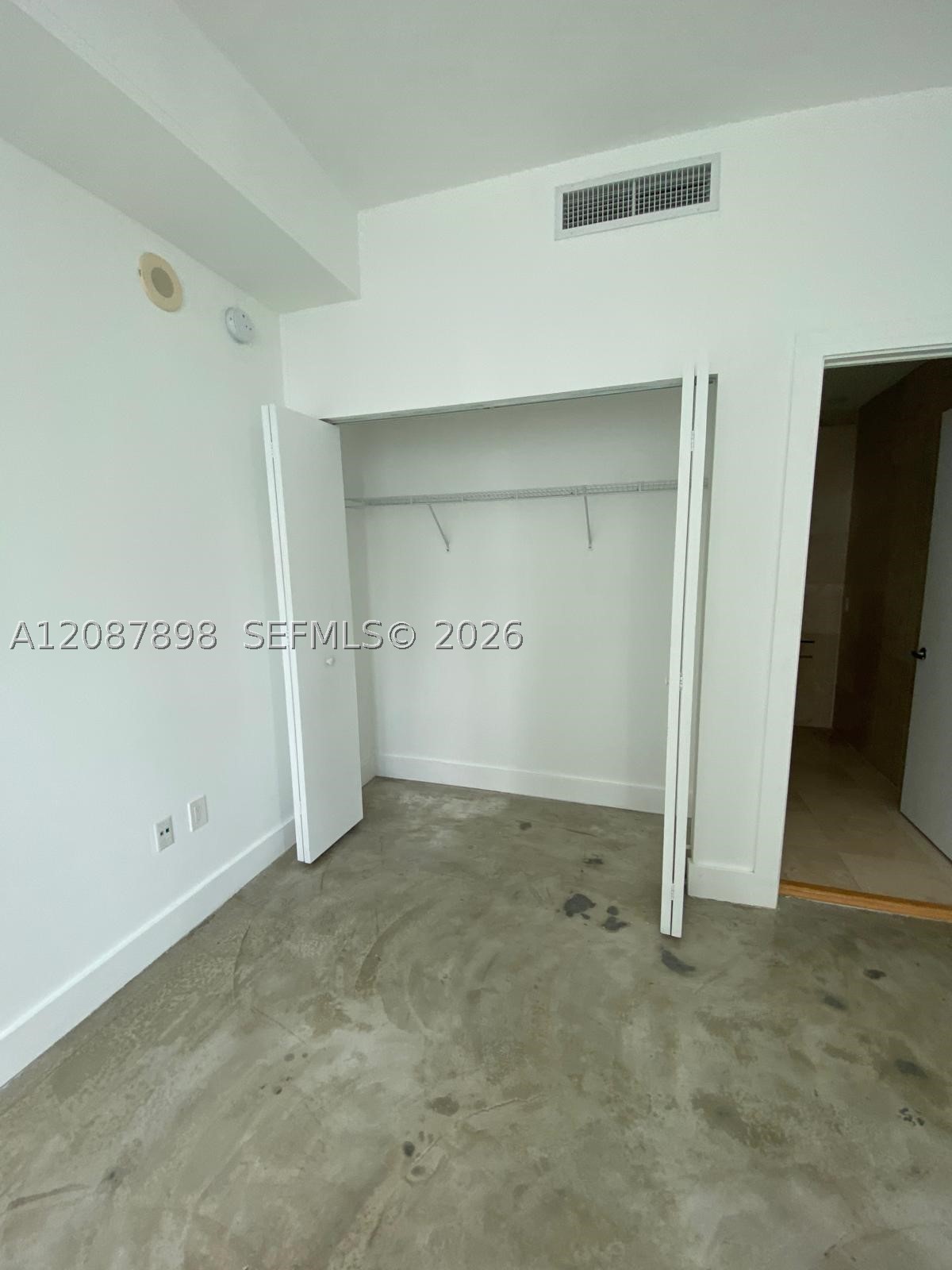 image Loft Downtown I12