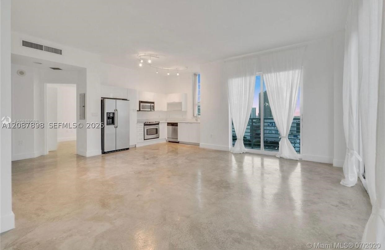 image Loft Downtown I8
