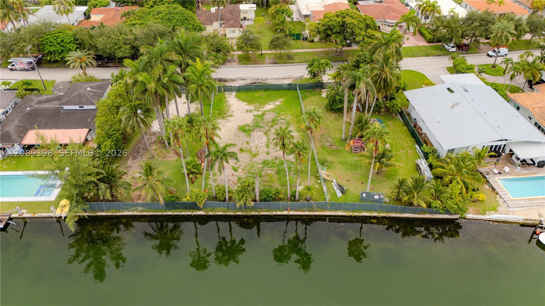 1415 Marseille Dr Miami Beach, FL 33141