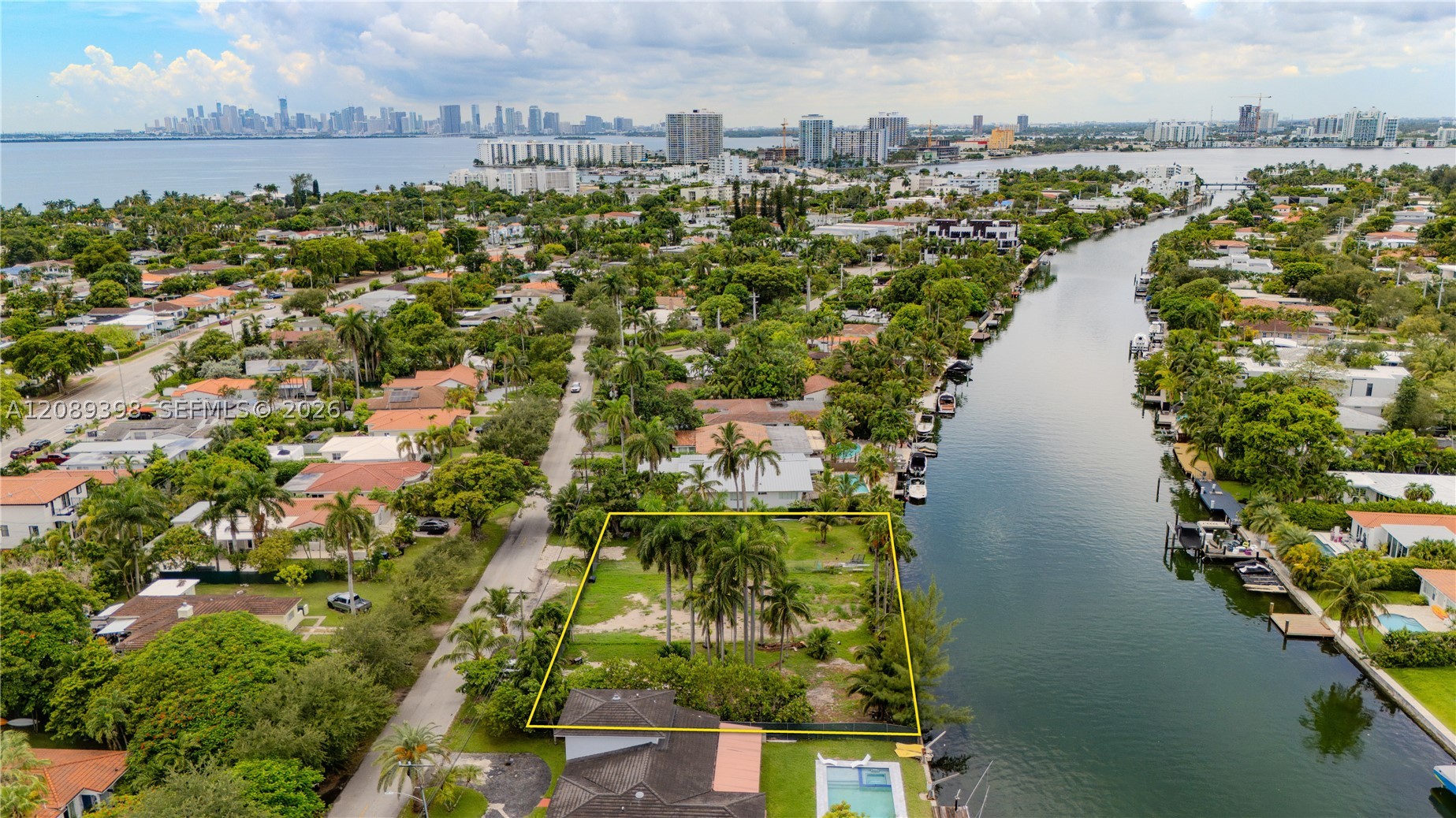 1415 Marseille Dr Miami Beach, FL 33141