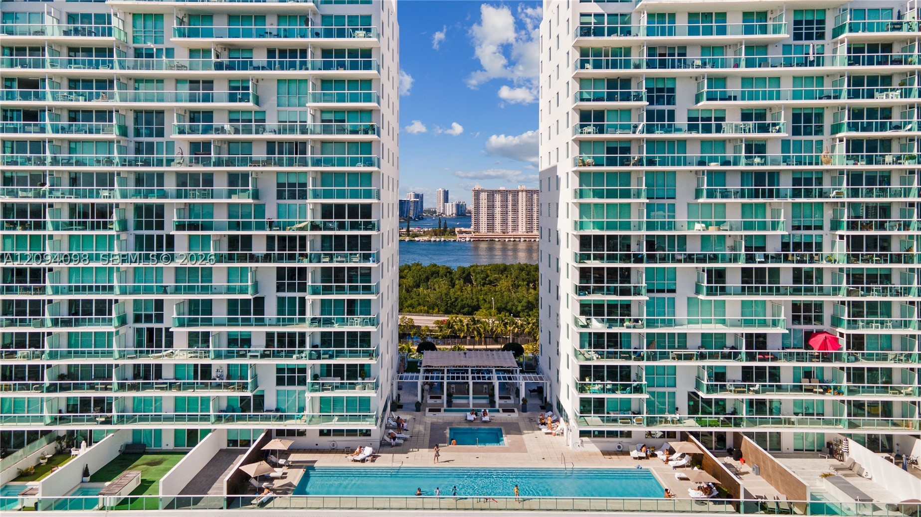image 400 Sunny Isles11