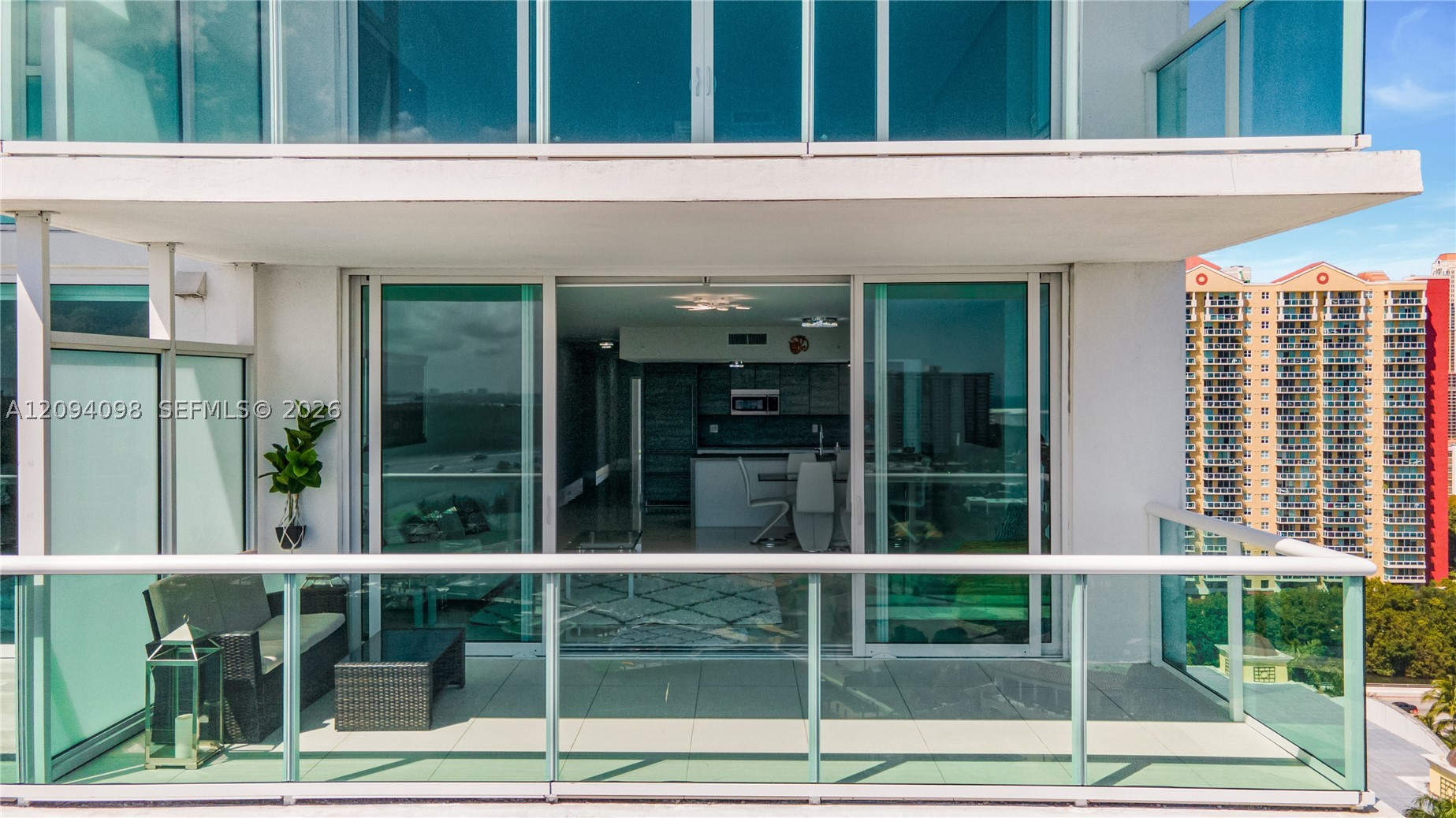 image 400 Sunny Isles1