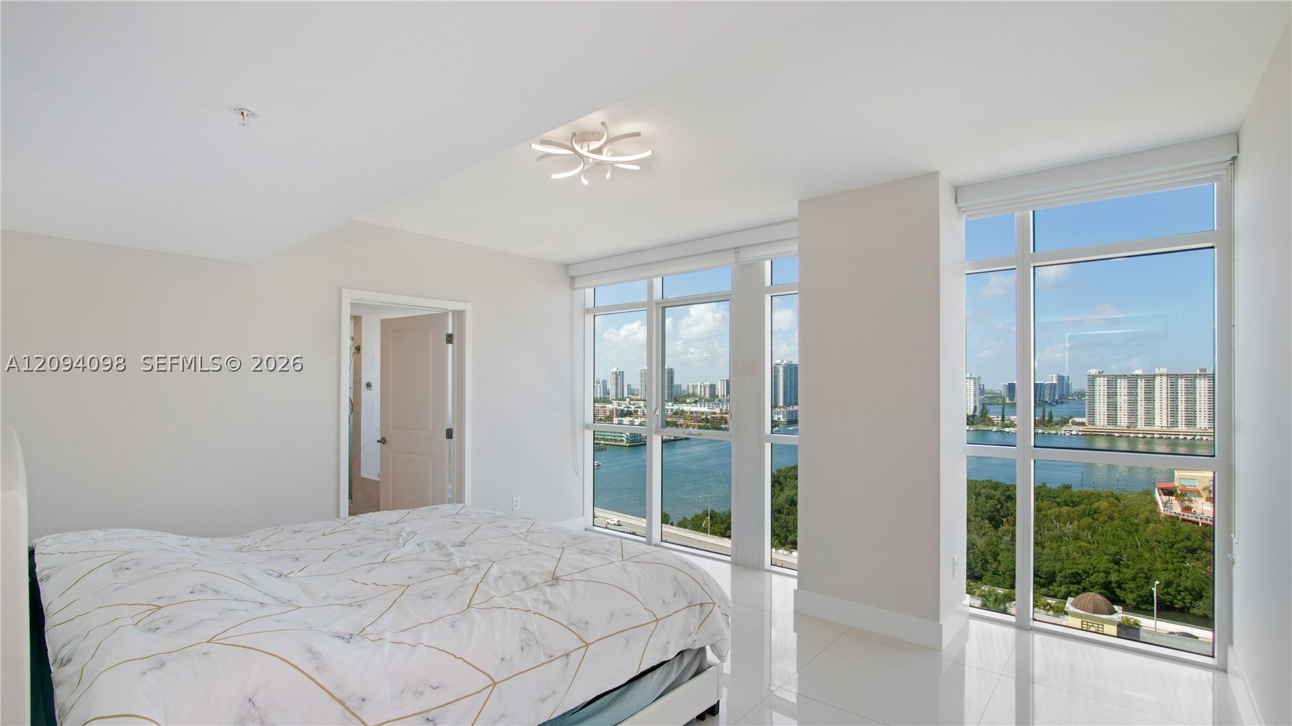image 400 Sunny Isles32