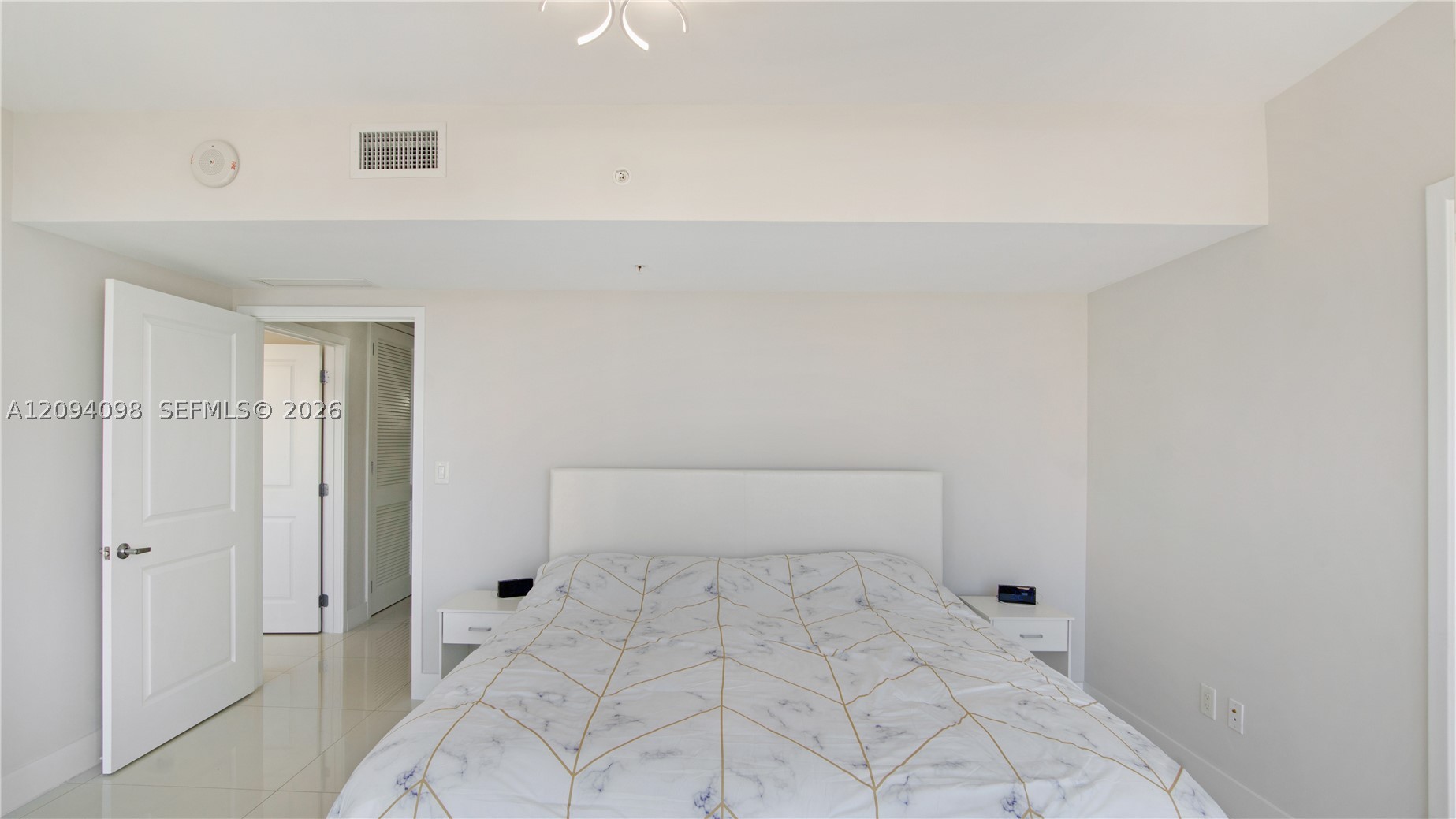 image 400 Sunny Isles35