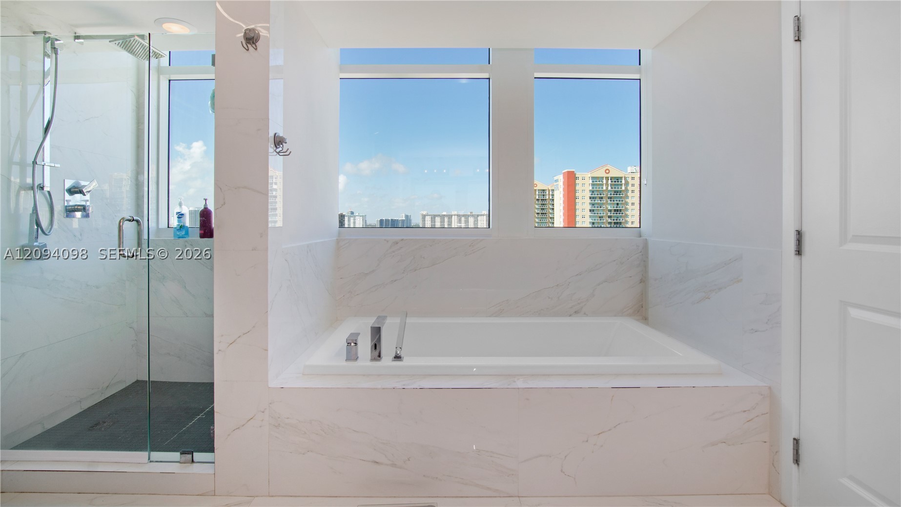 image 400 Sunny Isles36