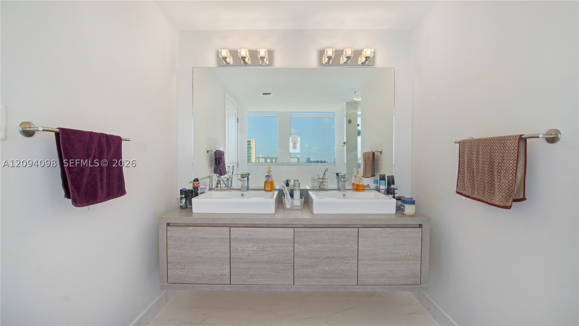 image 400 Sunny Isles37