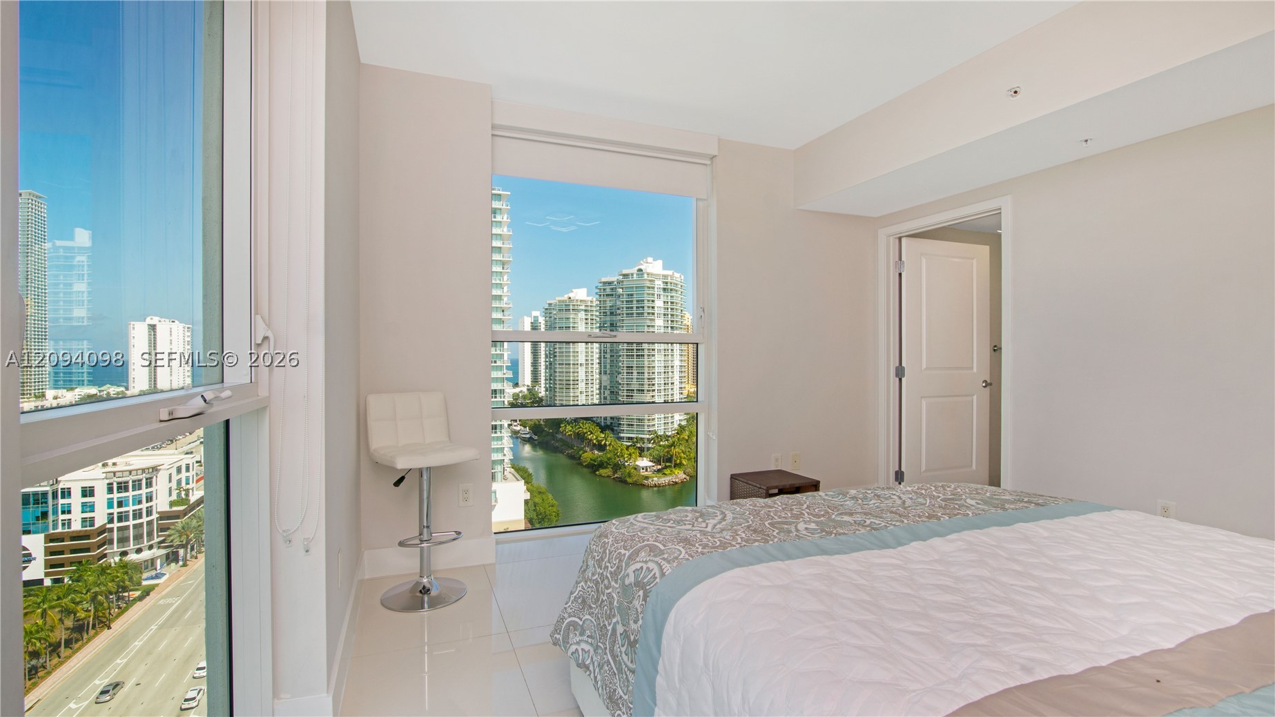 image 400 Sunny Isles41