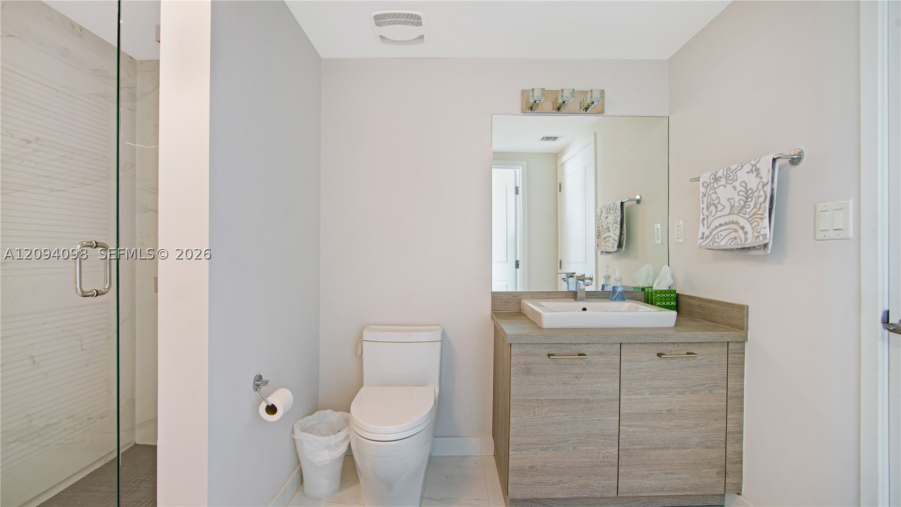 image 400 Sunny Isles45