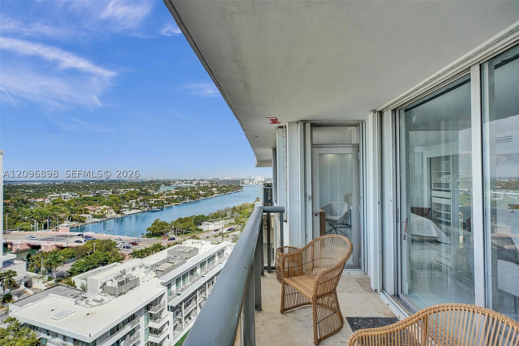 6039 Collins Ave #1736 Miami Beach, FL 33140