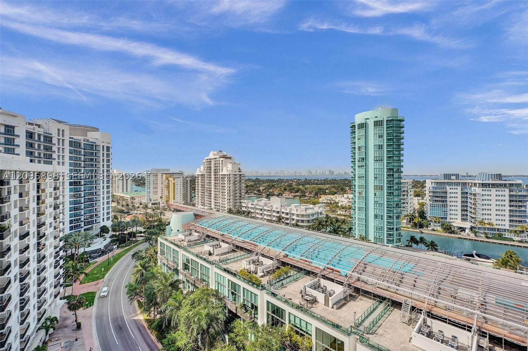 6039 Collins Ave #1736 Miami Beach, FL 33140