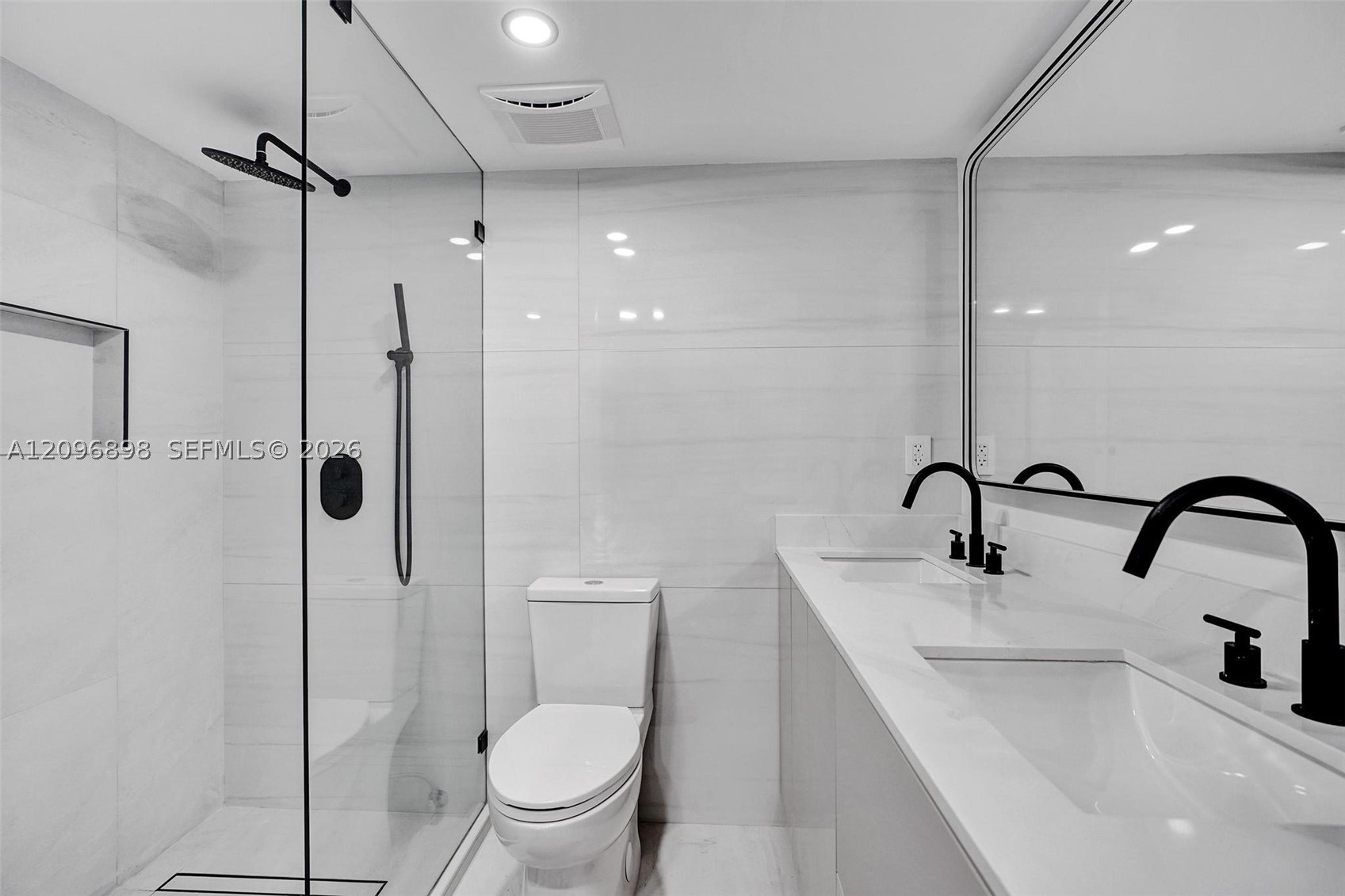 6039 Collins Ave #1736 Miami Beach, FL 33140
