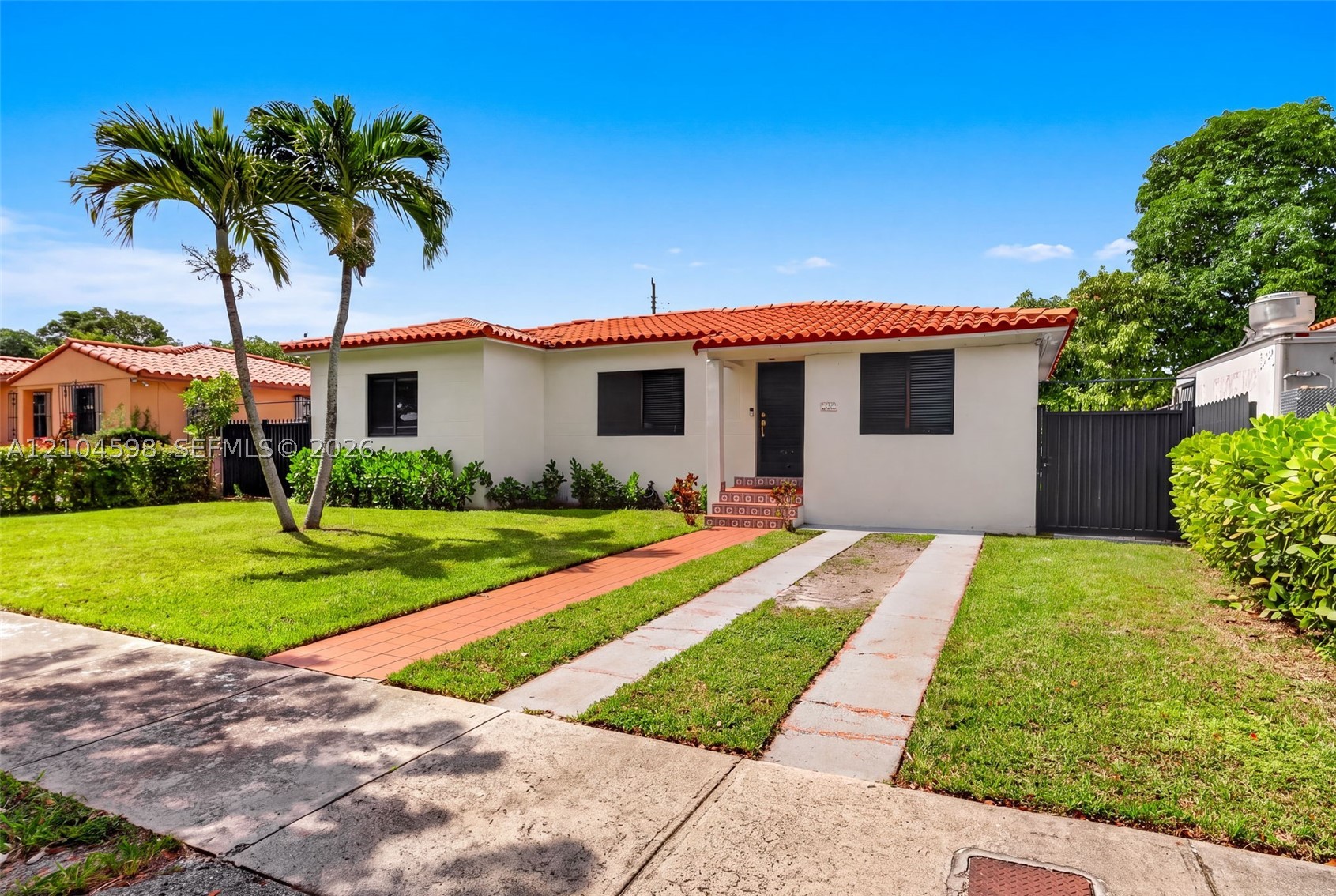 220 SW 51st Ct