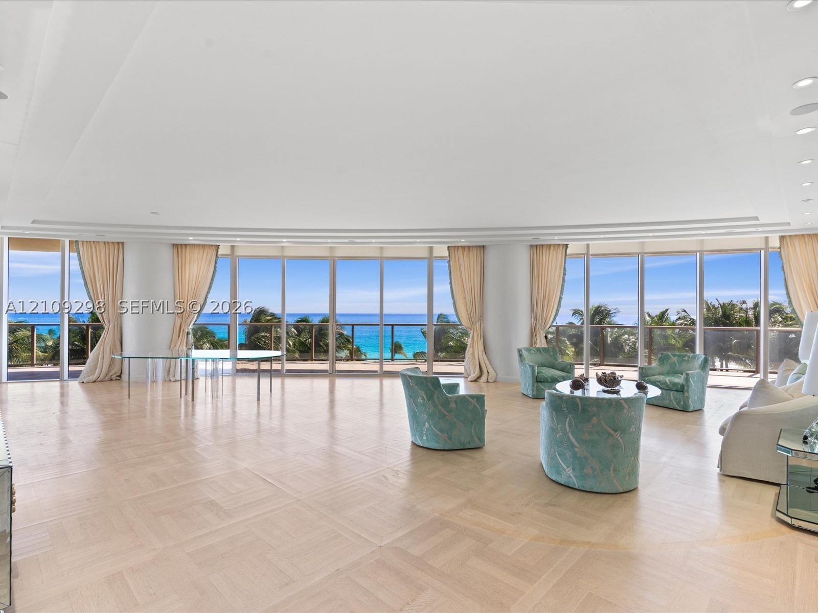 9703 Collins Ave #400