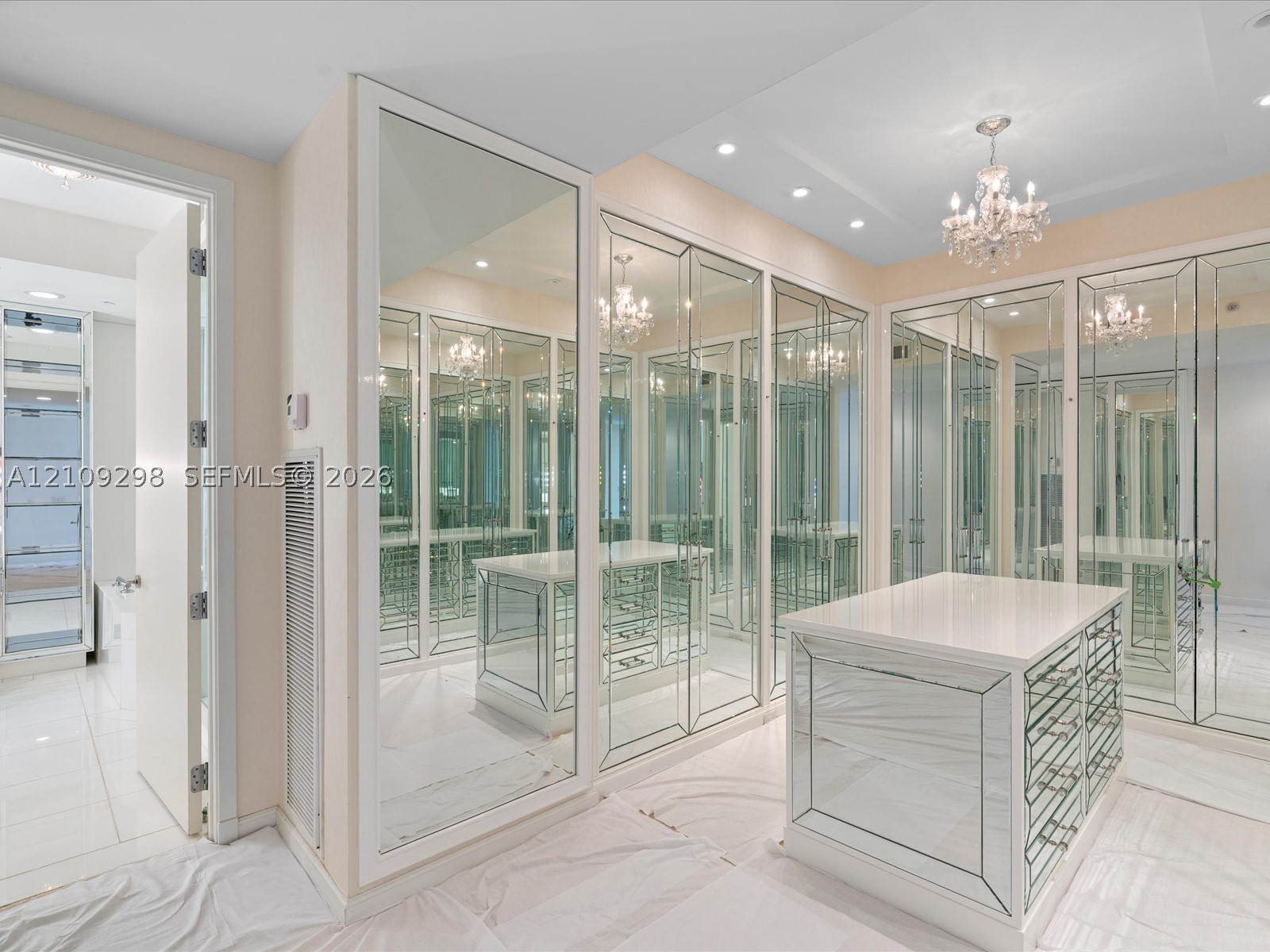 9703 Collins Ave #400 Bal Harbour, FL 33154