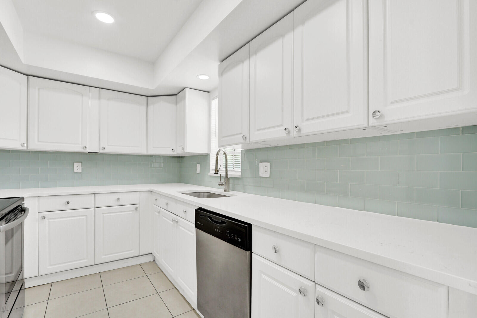 10249 N Military #Apt 201