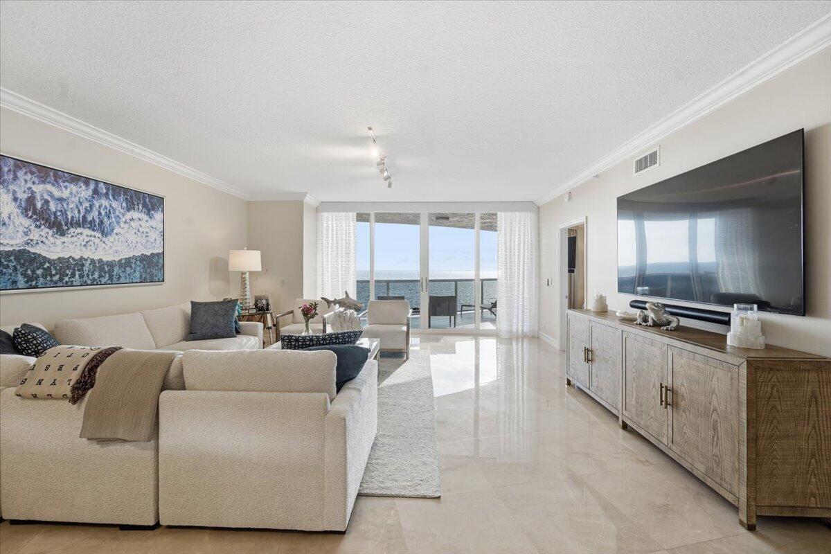 3200 N Ocean #703 Fort Lauderdale, FL 33308
