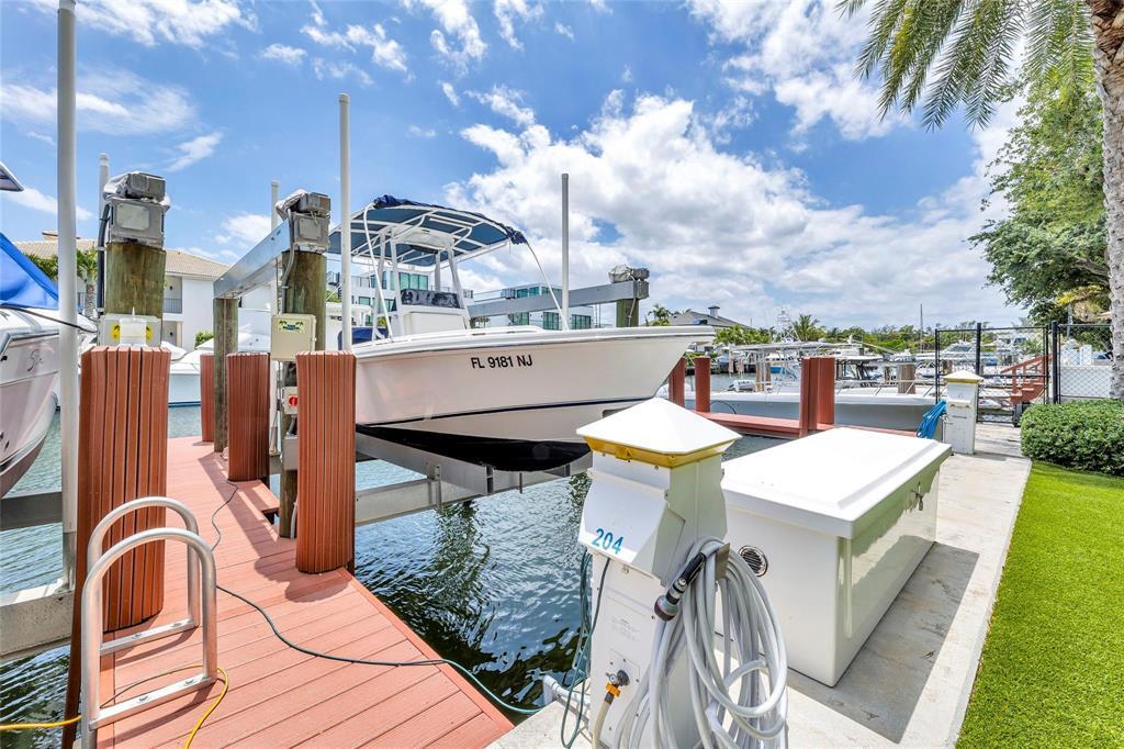 1532 SE 12th #204 Fort Lauderdale, FL 33316