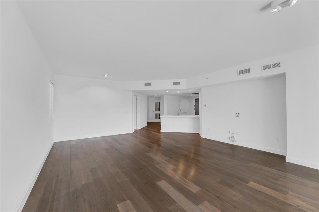 1532 SE 12th #204 Fort Lauderdale, FL 33316