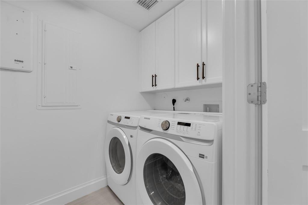 1532 SE 12th #204 Fort Lauderdale, FL 33316