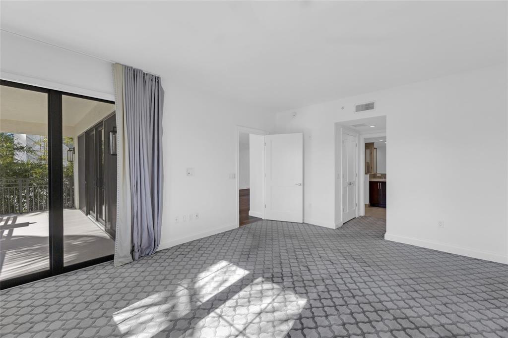 1532 SE 12th #204 Fort Lauderdale, FL 33316