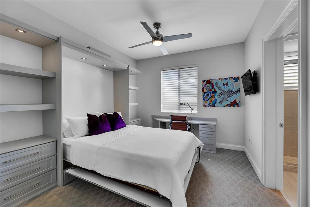 1532 SE 12th #204 Fort Lauderdale, FL 33316