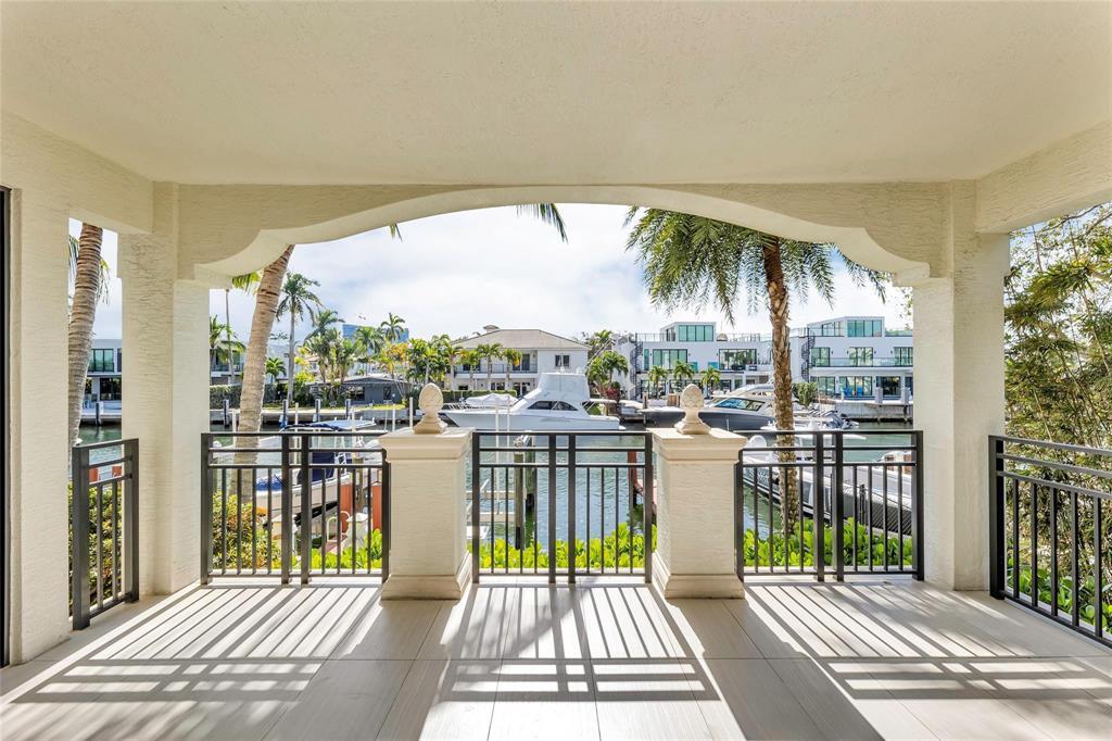 1532 SE 12th #204 Fort Lauderdale, FL 33316