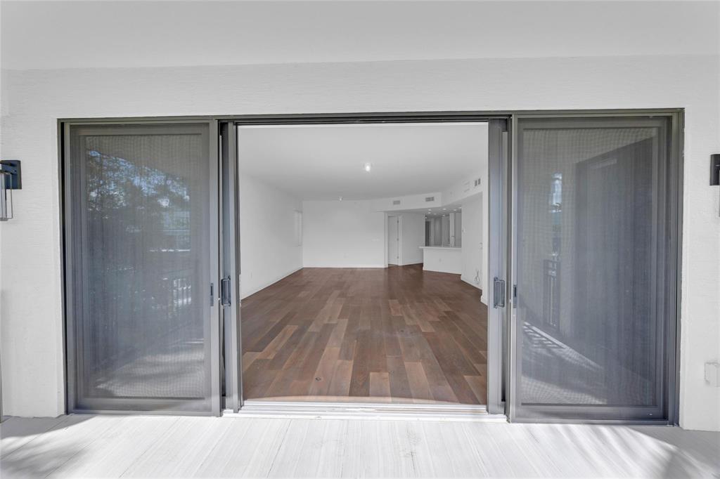 1532 SE 12th #204 Fort Lauderdale, FL 33316