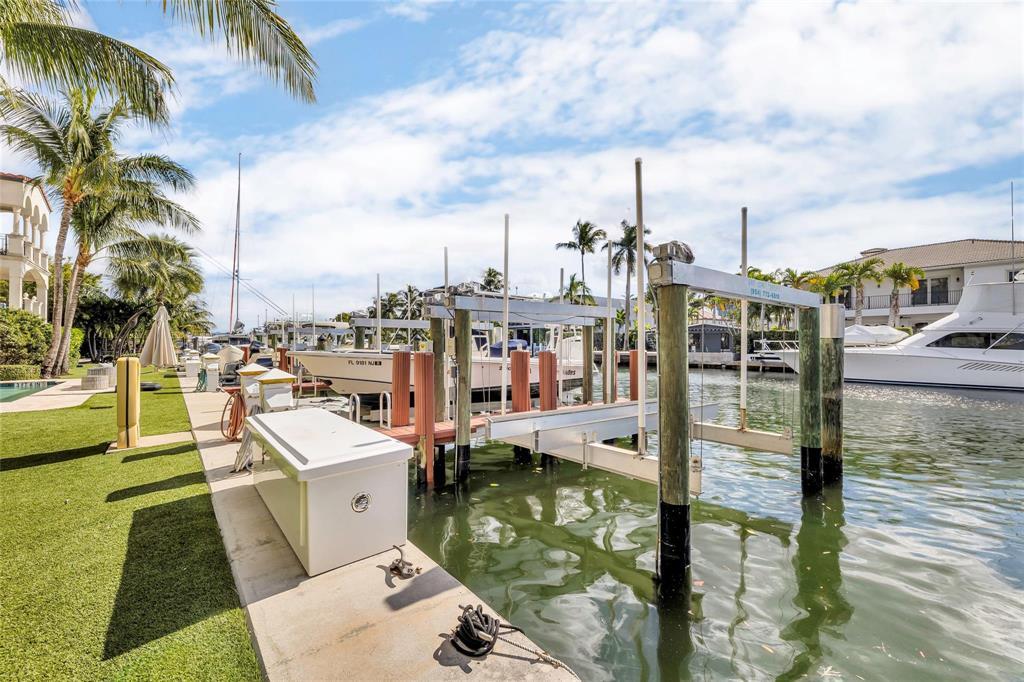 1532 SE 12th #204 Fort Lauderdale, FL 33316