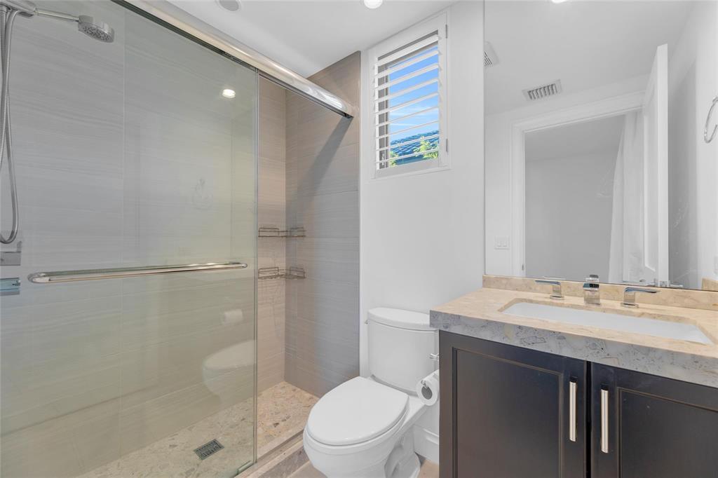 1532 SE 12th #204 Fort Lauderdale, FL 33316