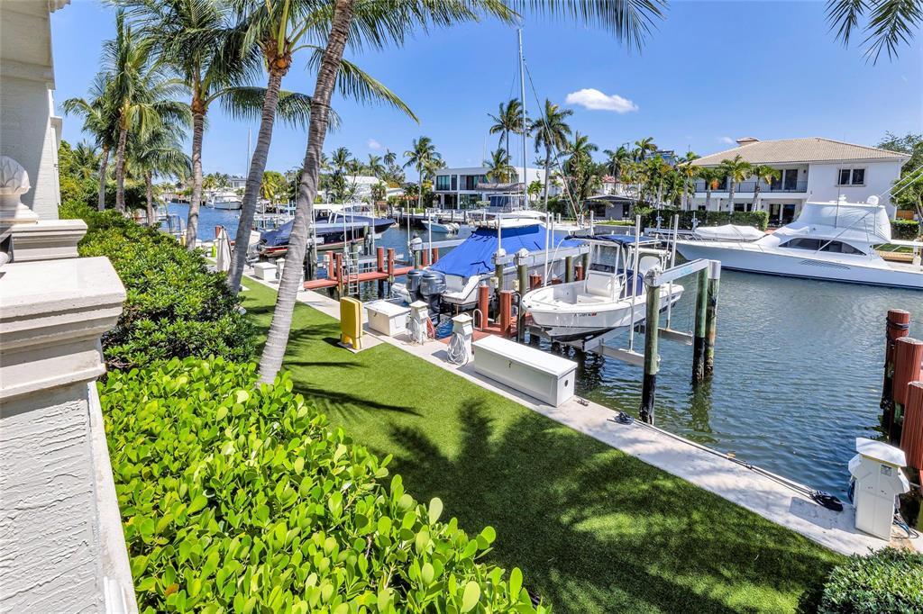 1532 SE 12th #204 Fort Lauderdale, FL 33316