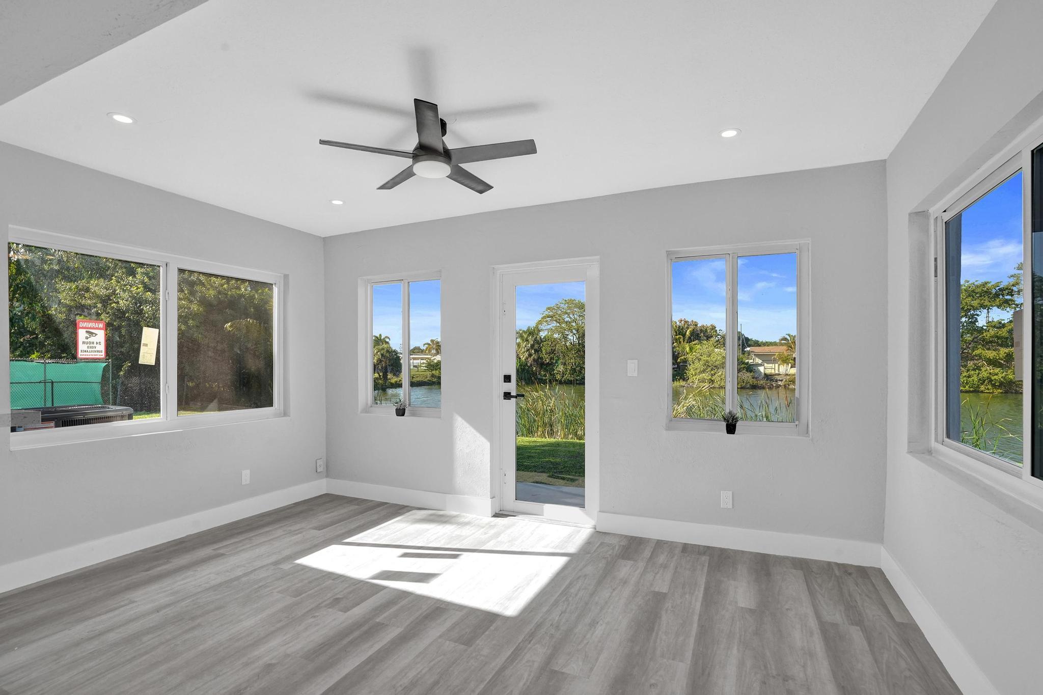 3271 NW 17th Lauderhill, FL 33311