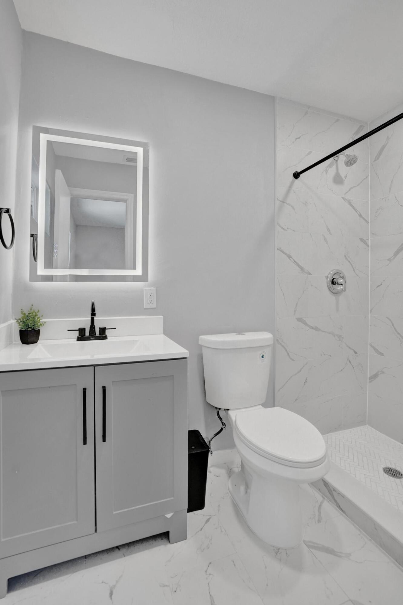 3271 NW 17th Lauderhill, FL 33311