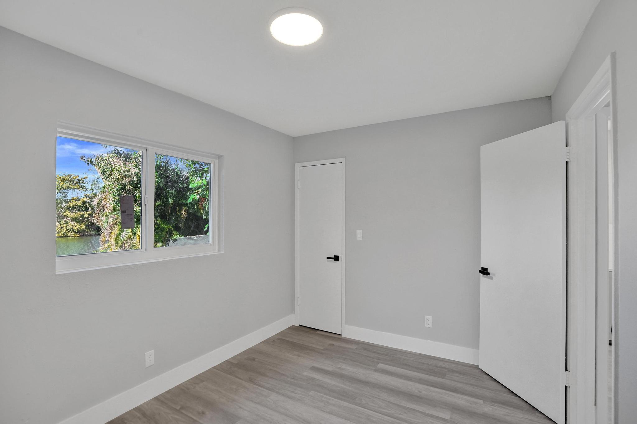 3271 NW 17th Lauderhill, FL 33311