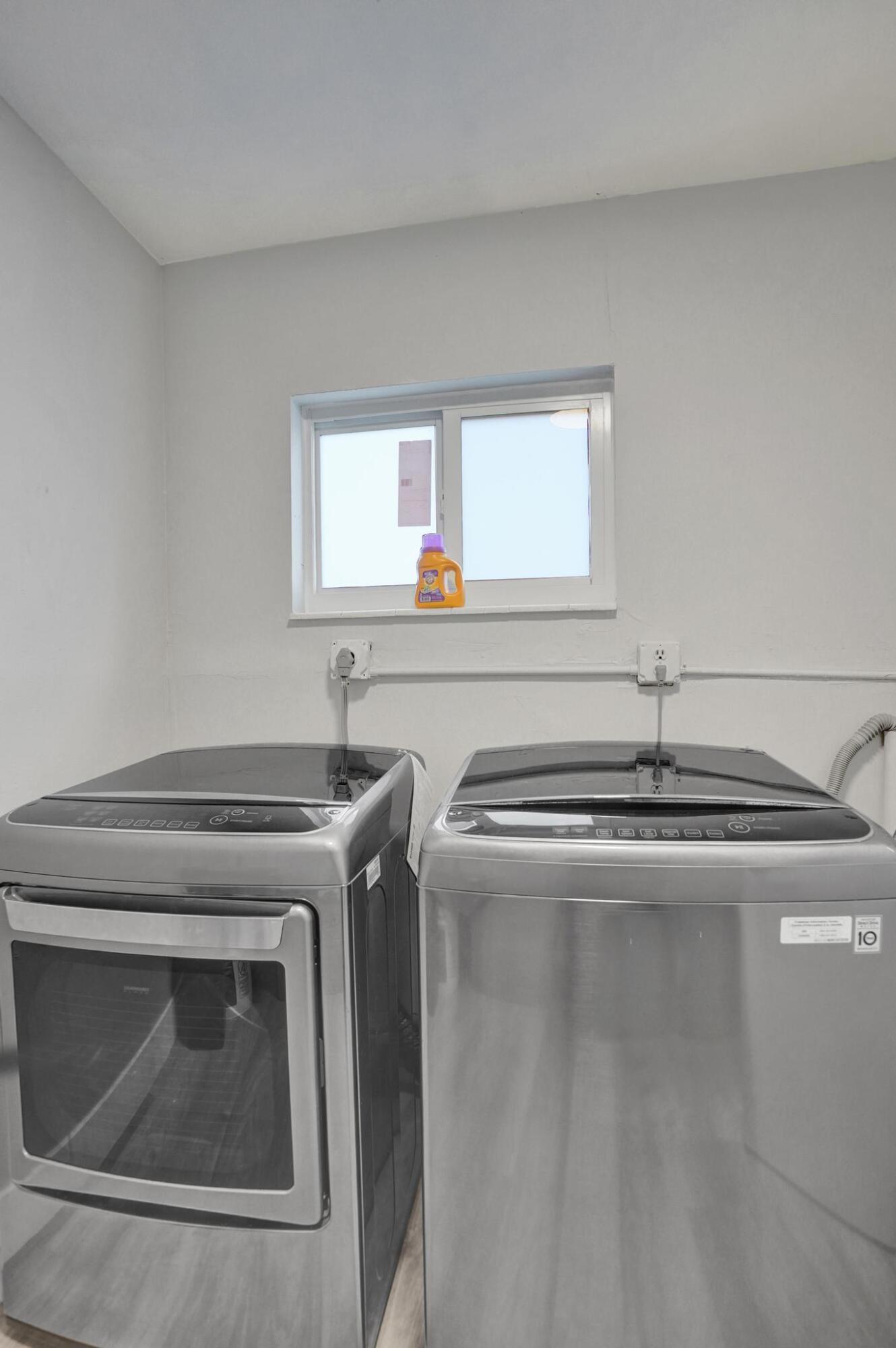 3271 NW 17th Lauderhill, FL 33311