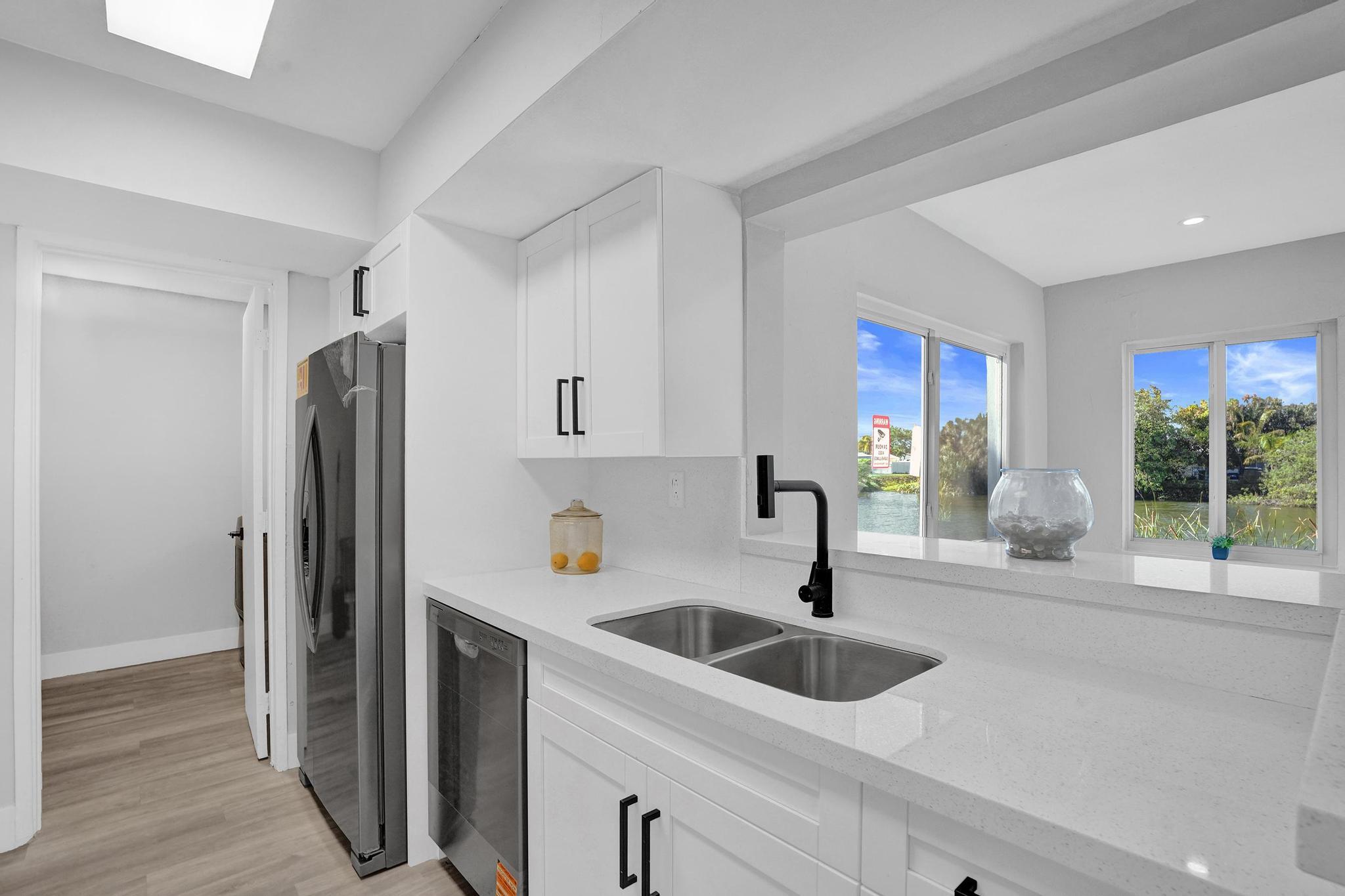 3271 NW 17th Lauderhill, FL 33311