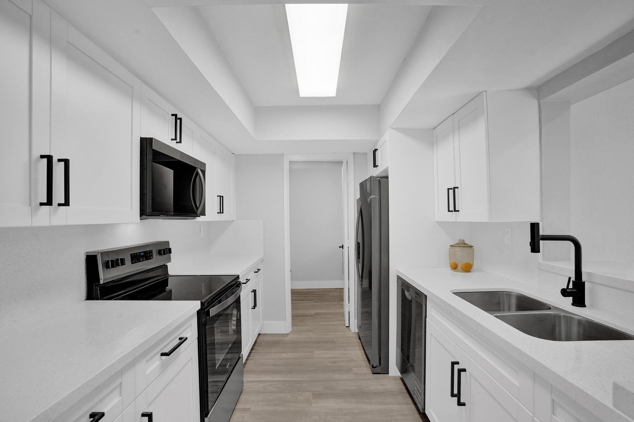 3271 NW 17th Lauderhill, FL 33311