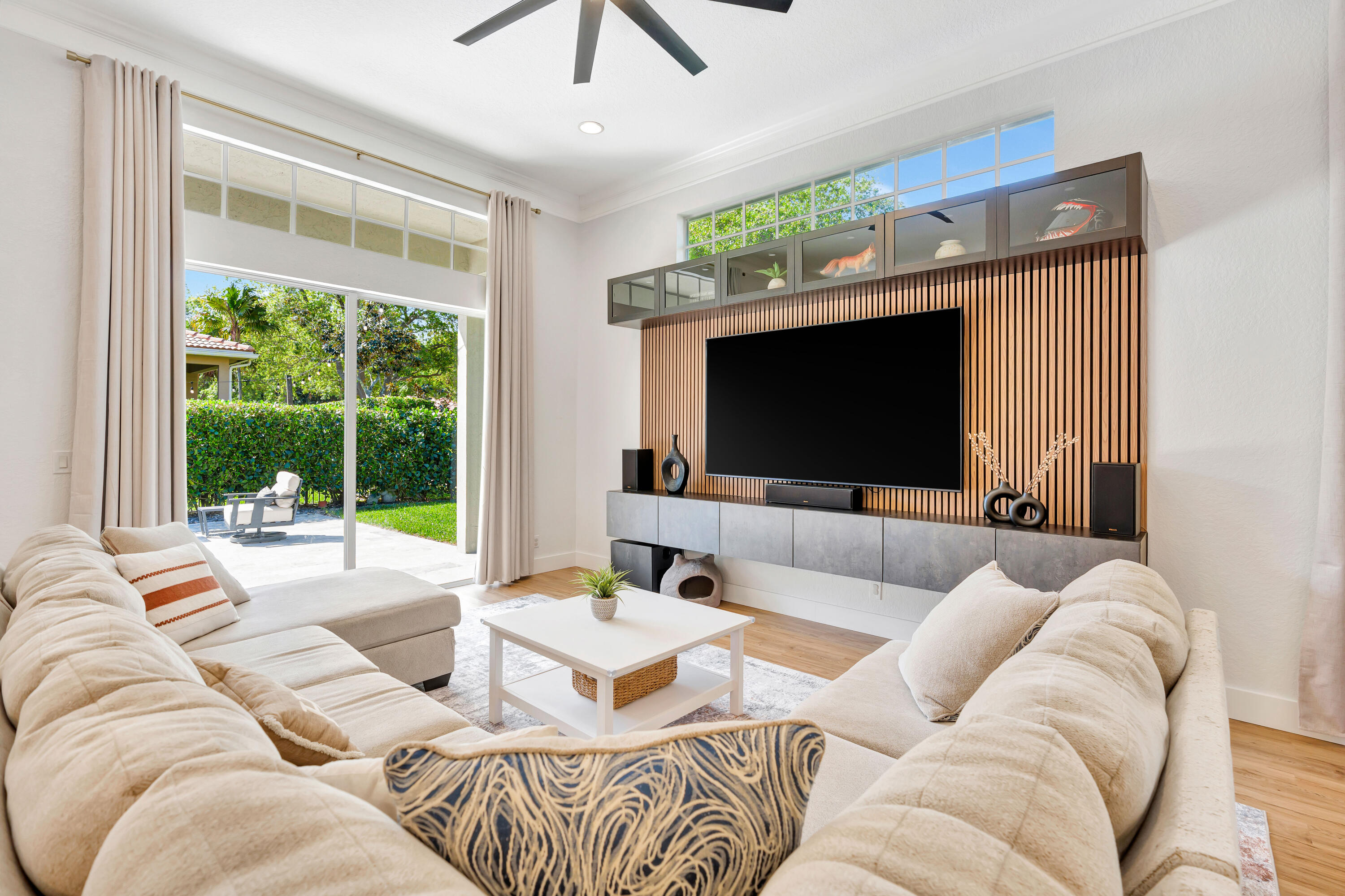 207 Via Rosina Jupiter, FL 33458