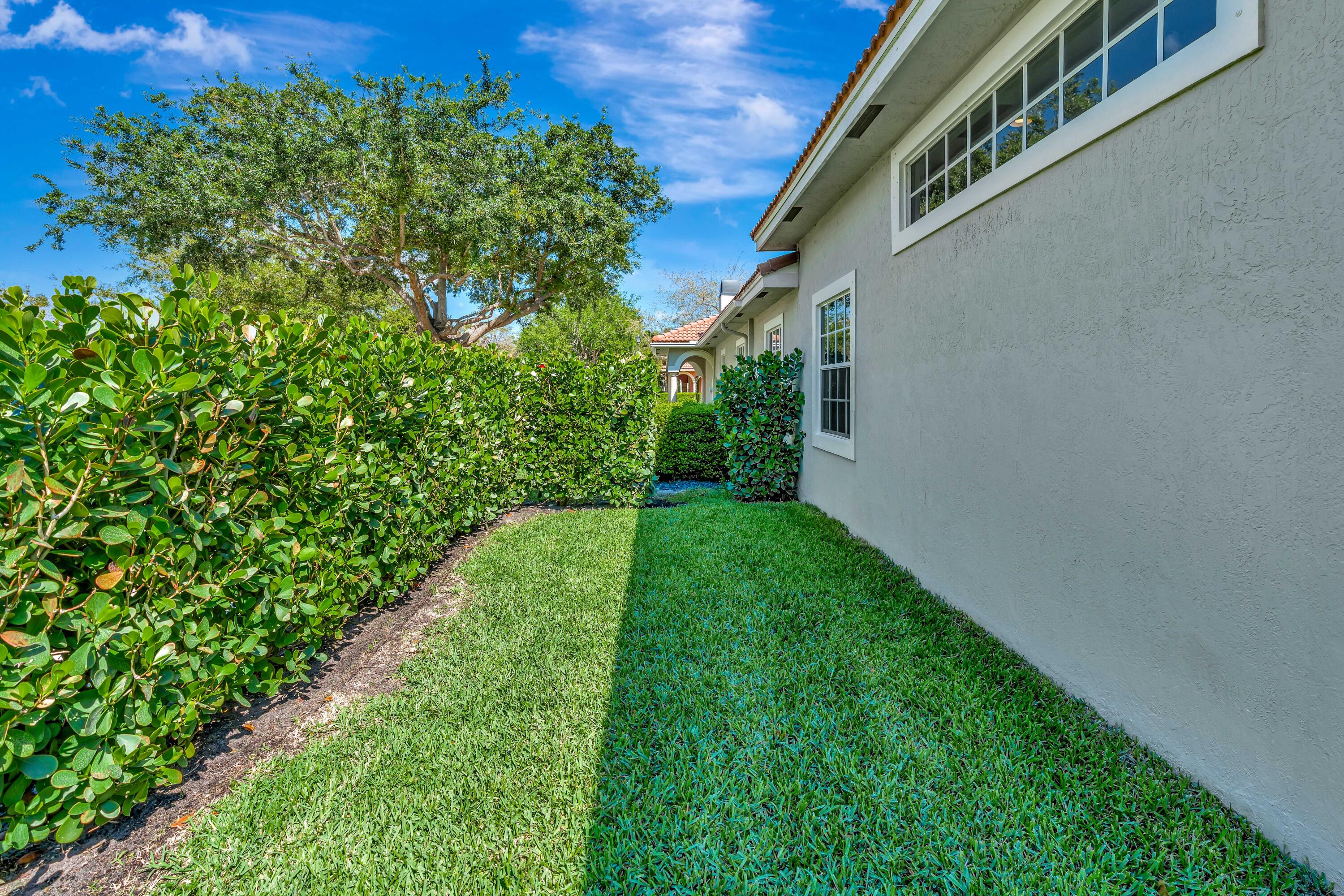 207 Via Rosina Jupiter, FL 33458