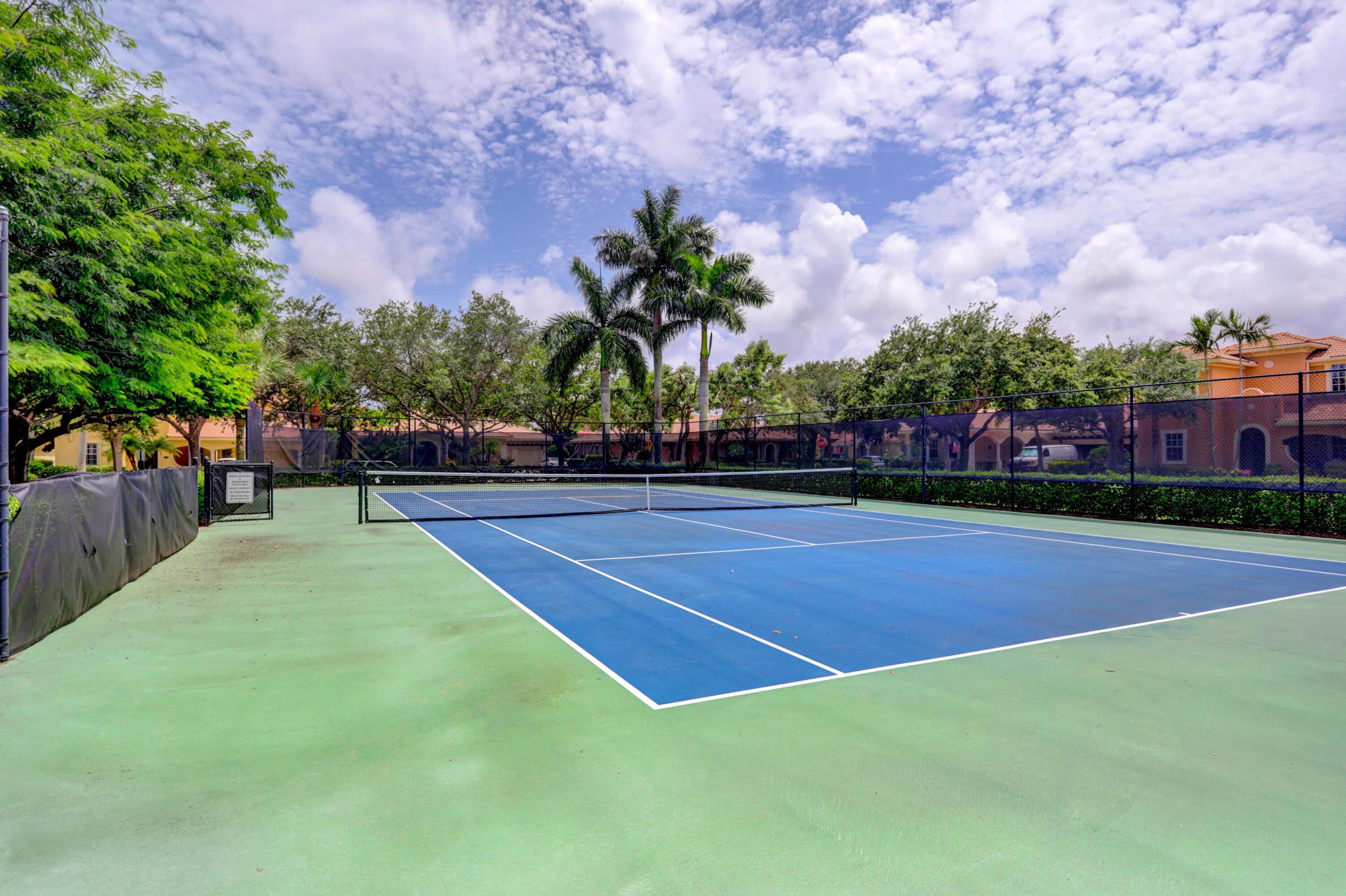 207 Via Rosina Jupiter, FL 33458