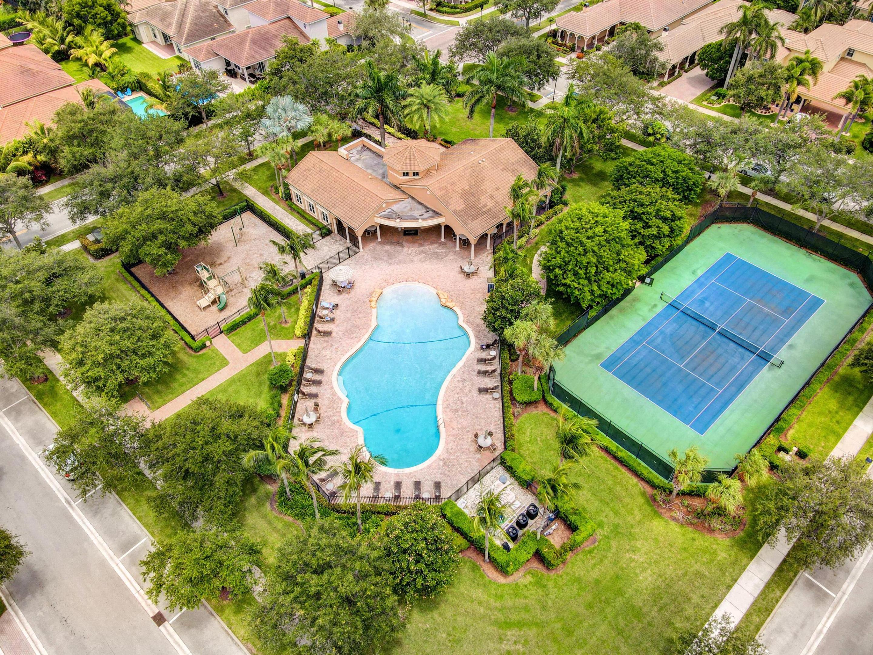 207 Via Rosina Jupiter, FL 33458